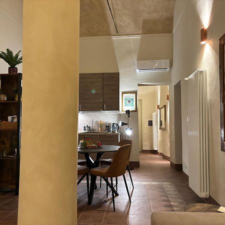 Appartamento L'Antica Colonna, In Centro Storico Parma Bagian luar foto