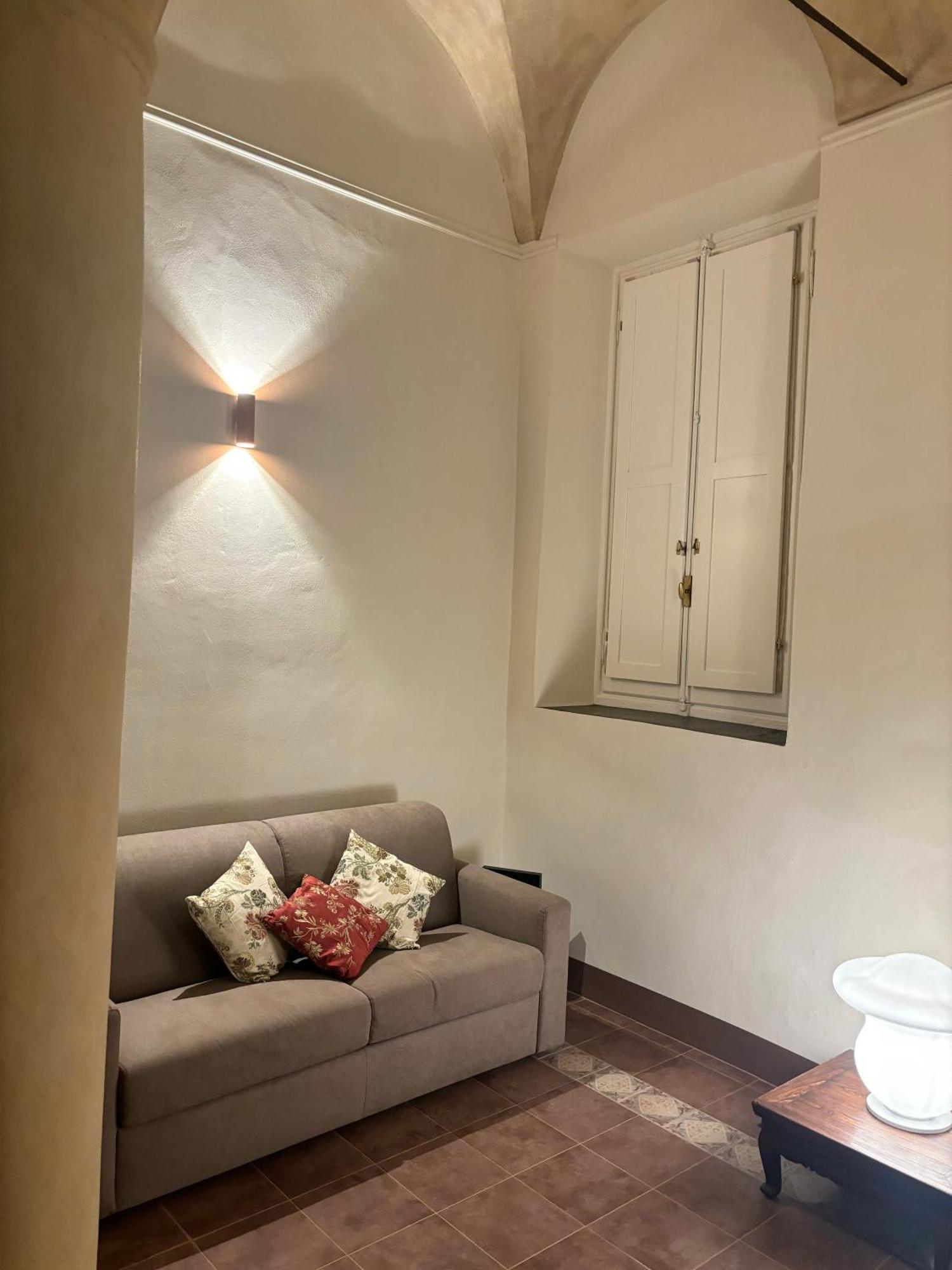 Appartamento L'Antica Colonna, In Centro Storico Parma Bagian luar foto